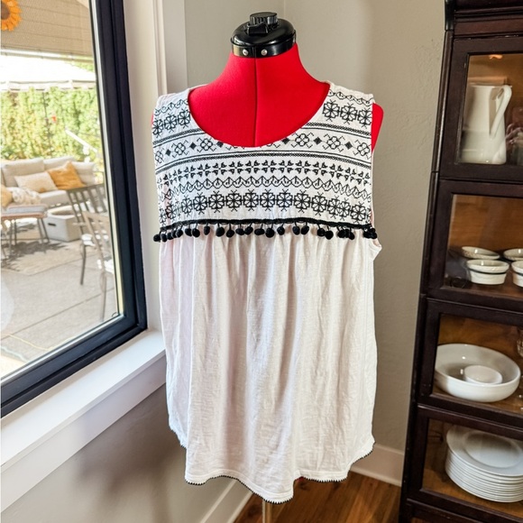 Caslon 100% Cotton Embroidered Pom Fringe Tank Top 2X White Black Boho - Picture 1 of 5